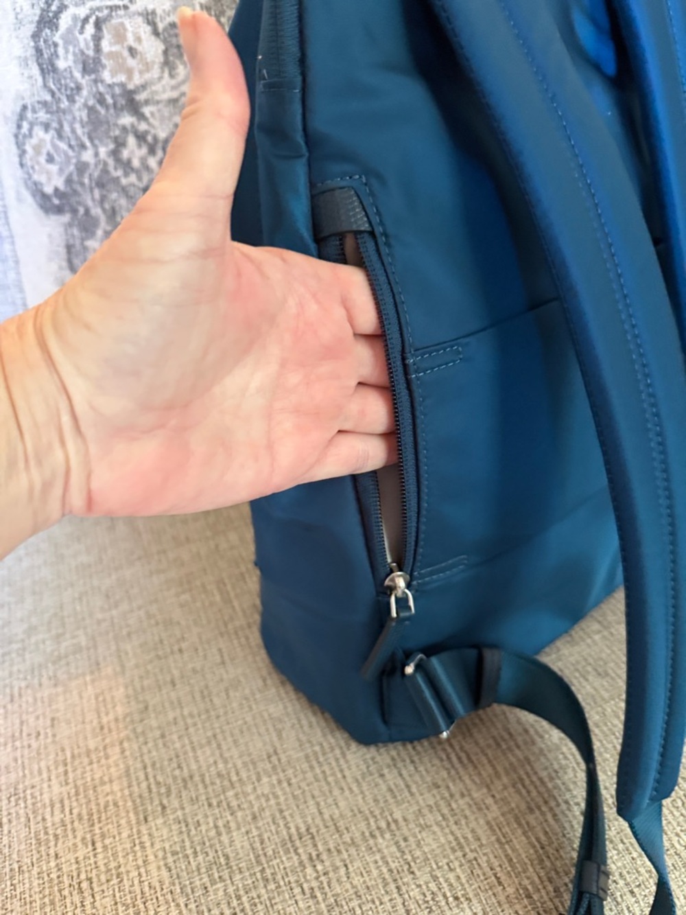 Tumi Teal Men's Backpack with Leather Trim.. never used. - Picture 3 of 7